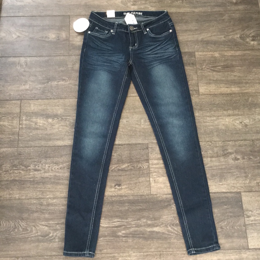 Free Culture Skinny Jeans